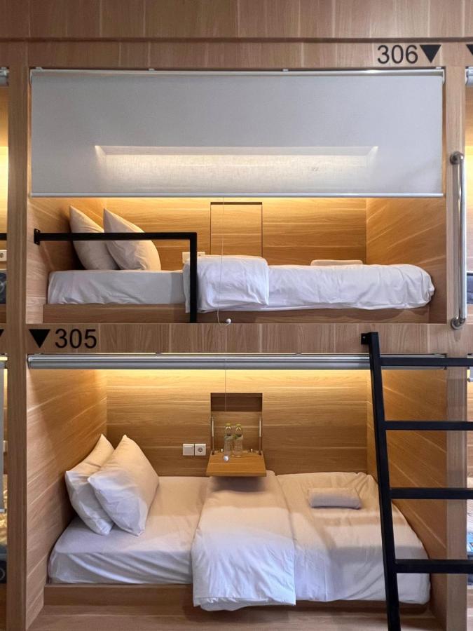 Sleep Studio Hotel City Center Sorabaya Extérieur photo