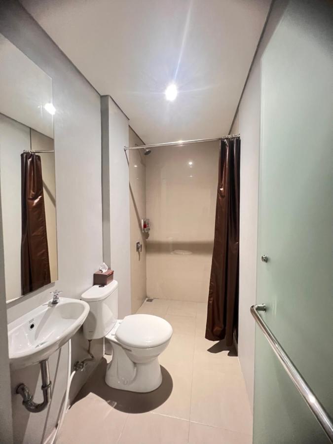 Sleep Studio Hotel City Center Sorabaya Extérieur photo